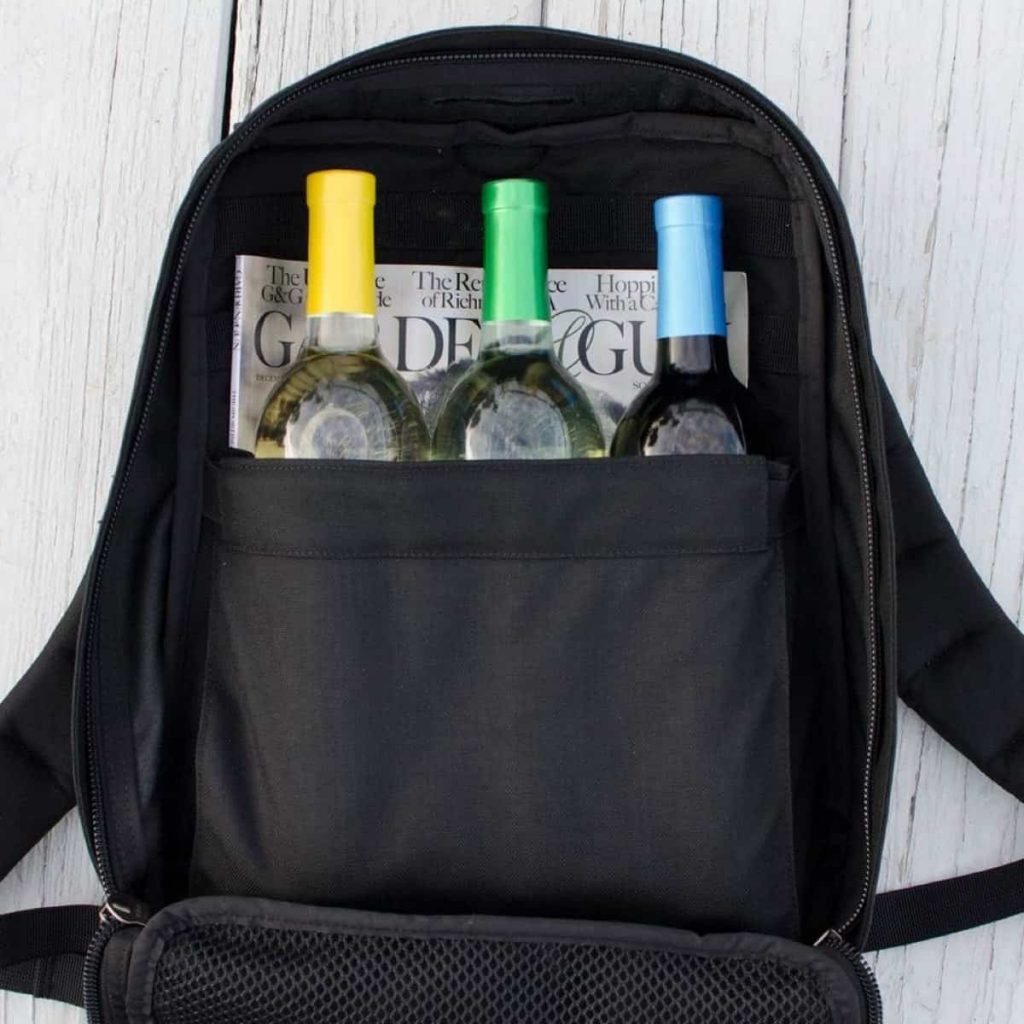 GoRuck Echo Large elastic pocket can keep items close to the back of the bag.