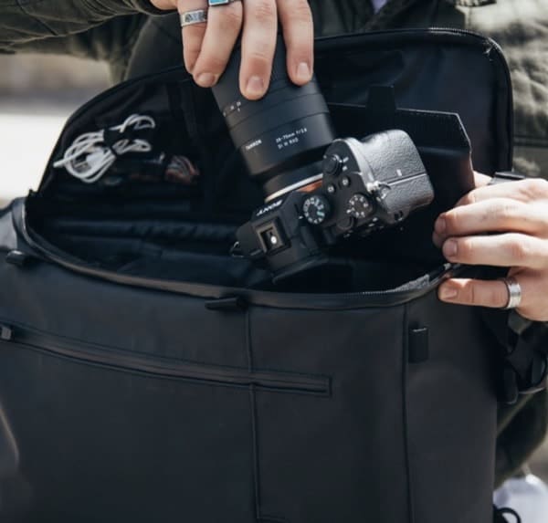 Wandrd DUO Day Pack Tech Backpack Several zip pulls means you can access any corner of the bag from the outside.