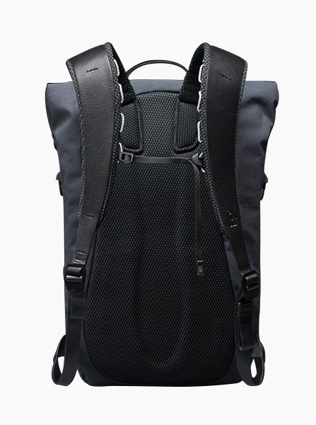 Bellroy Apex Backpack Luxurious materials.